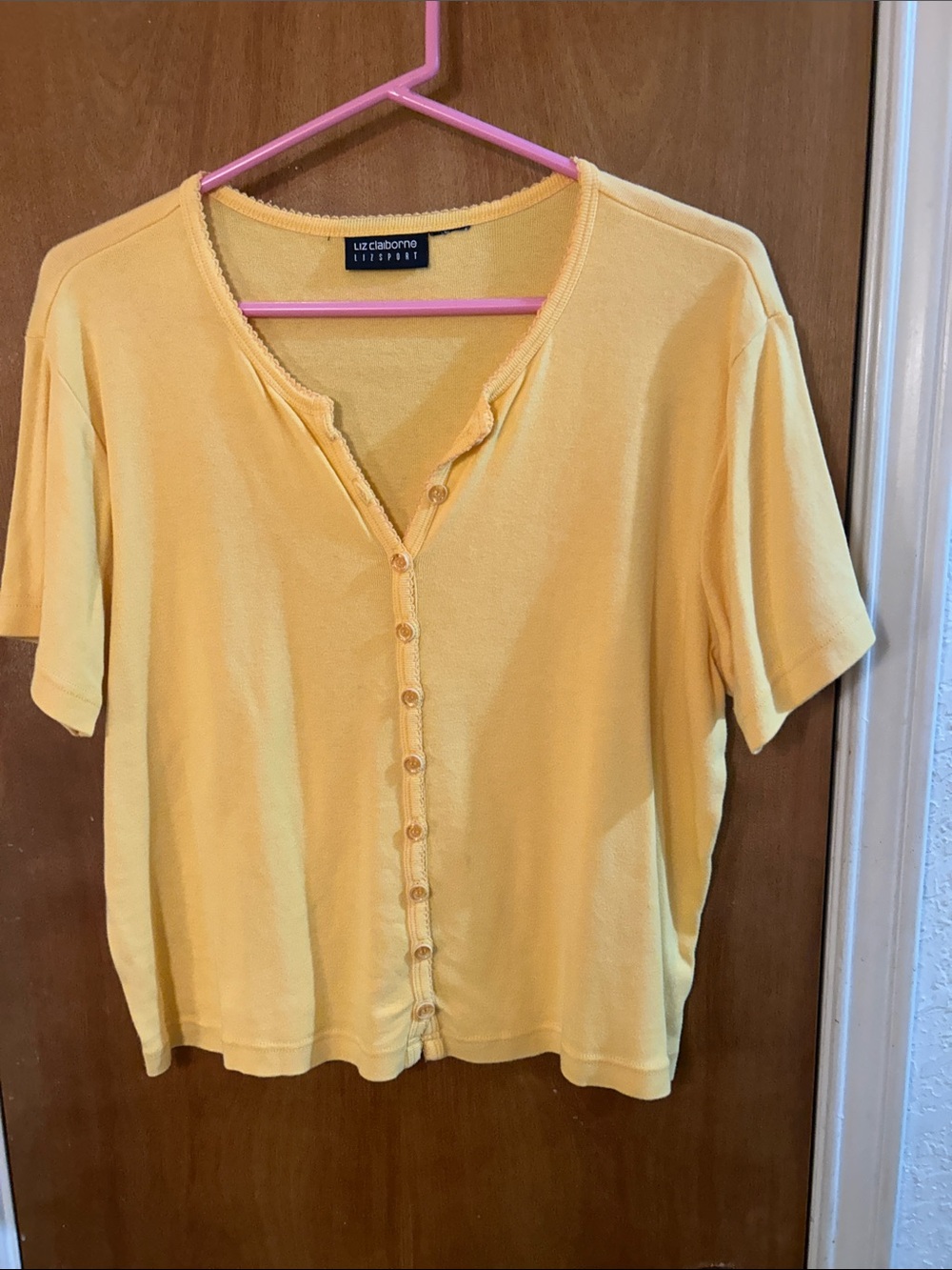 Liz Claiborne Sunny Yellow Short-Sleeve Button-Front Top. L